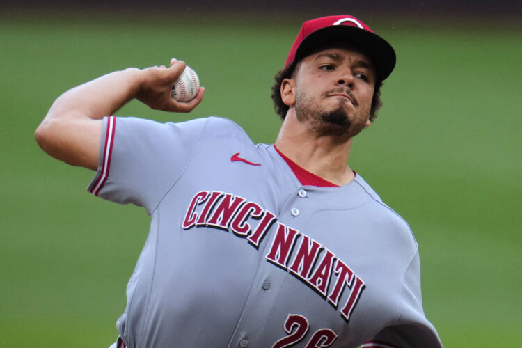 Chase Burns agrees to $105 million, 7-year deal with Reds for 2027-33, AP sources say
